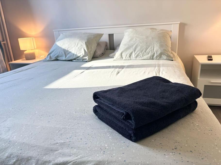 Appartement Confort Avec Balcon - Champigny Екстериор снимка