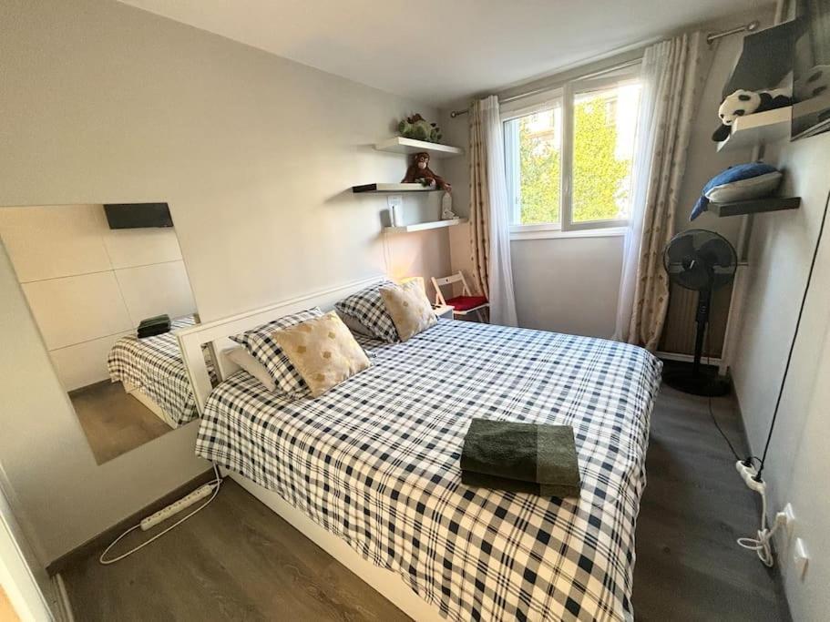Appartement Confort Avec Balcon - Champigny Екстериор снимка