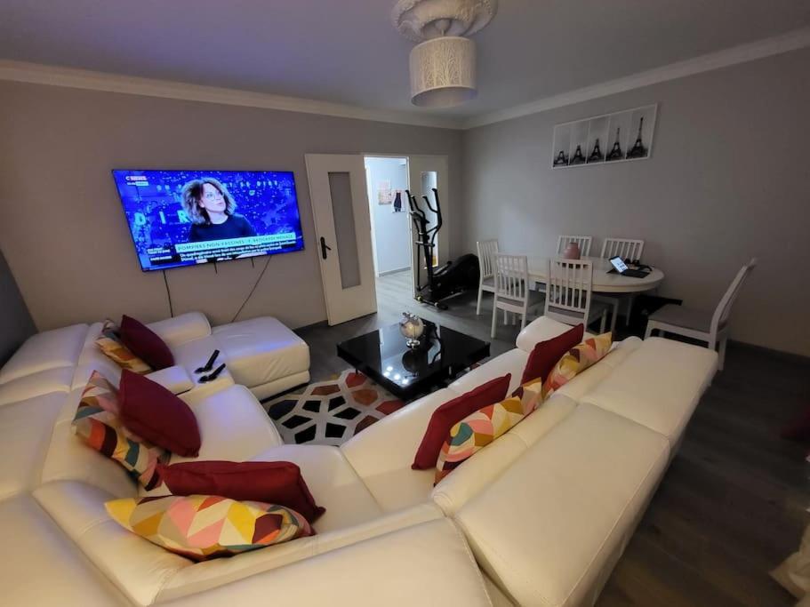 Appartement Confort Avec Balcon - Champigny Екстериор снимка